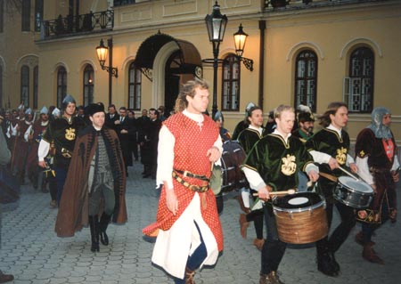 Guests are accompanied by the Knightly order of St. George from Visegrd (Hungary).