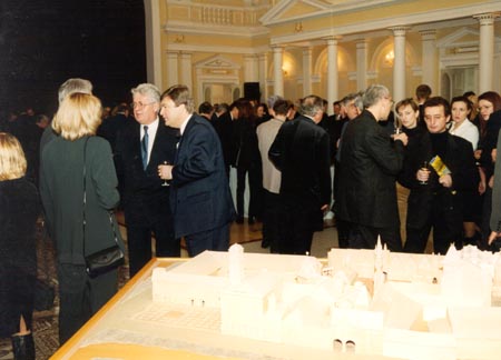 Reception in the main hall of the Pavillion of Officers.