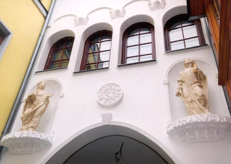 The statue of the St. Stephan the King and the Queen Gizela Bavarian