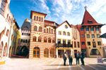 Östliche Fassade des Europa Platzes. Erster Teil.