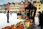 The market of folk and traditional crafts organised on the occasion of the open house