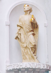 Die Statue des Königs Hl. Stefan.