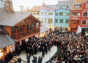 The inhabitants assembled on the occasion of the passing of the Europe Place